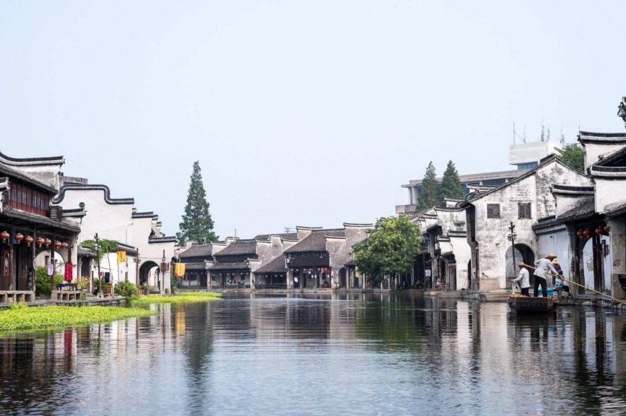 明日之后 进阶的丧尸围城游戏画面